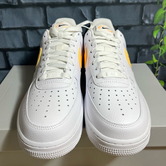 Nike Air Force 1 ’07 - Picture 4 of 10